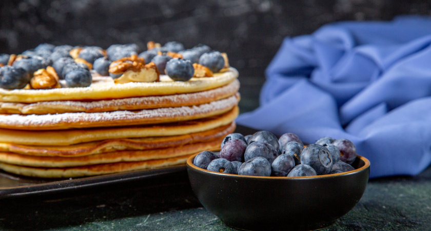 Лучшее блюдо на Масленицу: Блинный торт "Слоеный тирамису — воздушные кофейные блины с нежным сливочным кремом