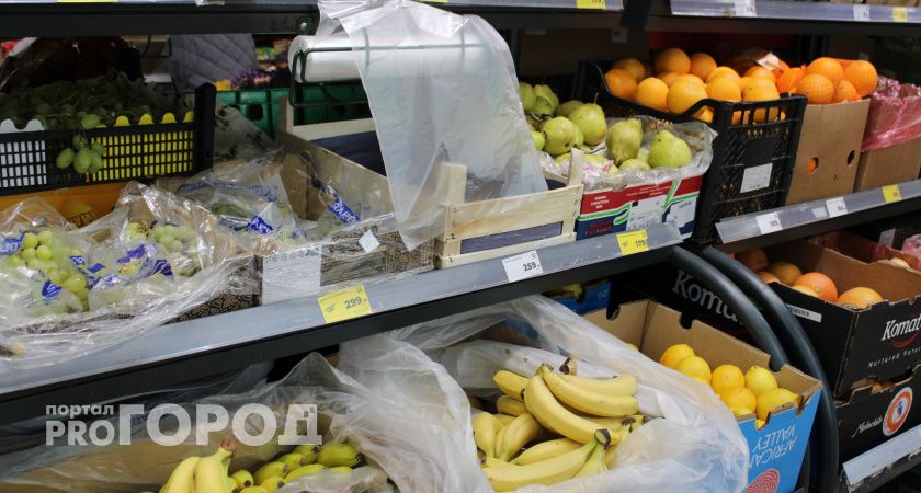 Продуктовая корзина снова подорожала: в Коми за неделю выросли цены на морковь и бананы 