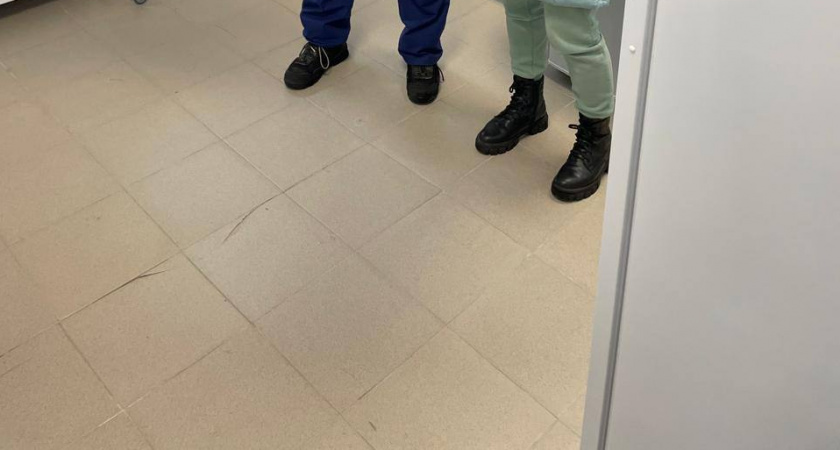 Деформирован пол и трещины в плитках: в Коми прокурор побывал в новом сельском ФАПе