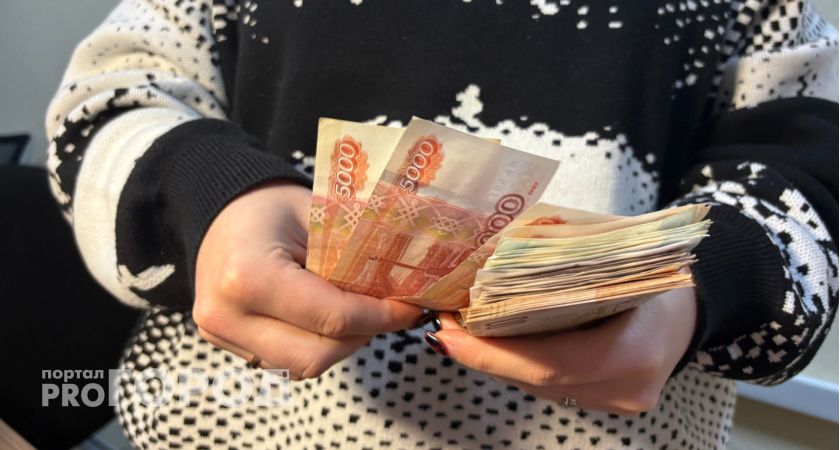 Россиян, кто получает пенсию на банковскую карту, ждет нововведение с 8 марта: рассказал эксперт