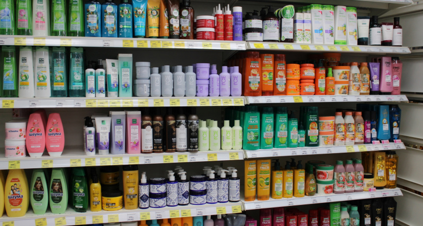 Смешиваю шампунь с уксусом и решаю все проблемы в быту: на семь бед — один ответ