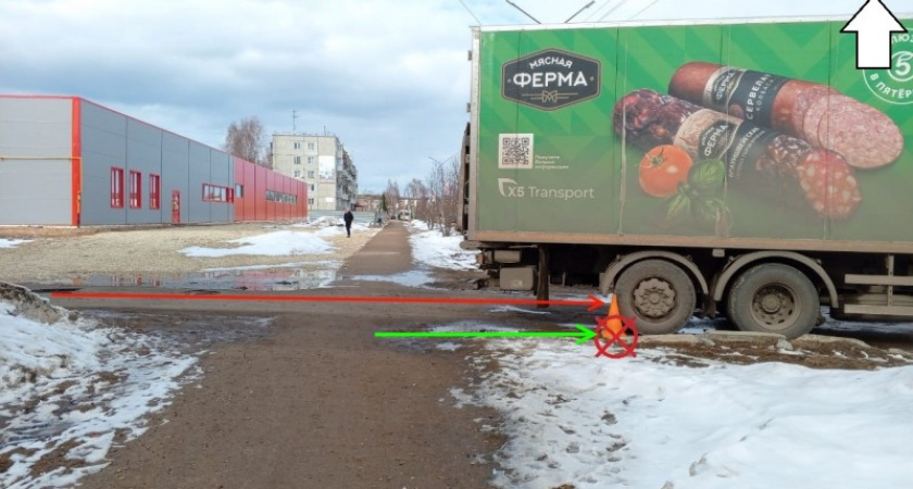В Коми пешеход оказался под колесами грузовика