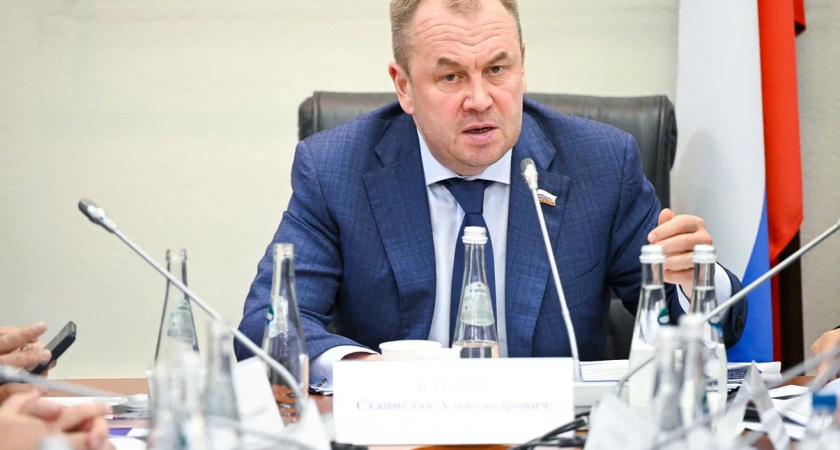 ЛДПР предлагает компенсировать расходы на свадьбы молодым семьям