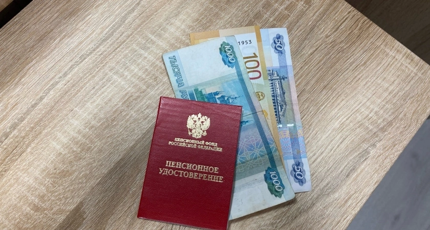 Указ уже утвердили. Пенсионеры, у которых пенсия меньше 32 577 рублей, получат приятную денежную выплату