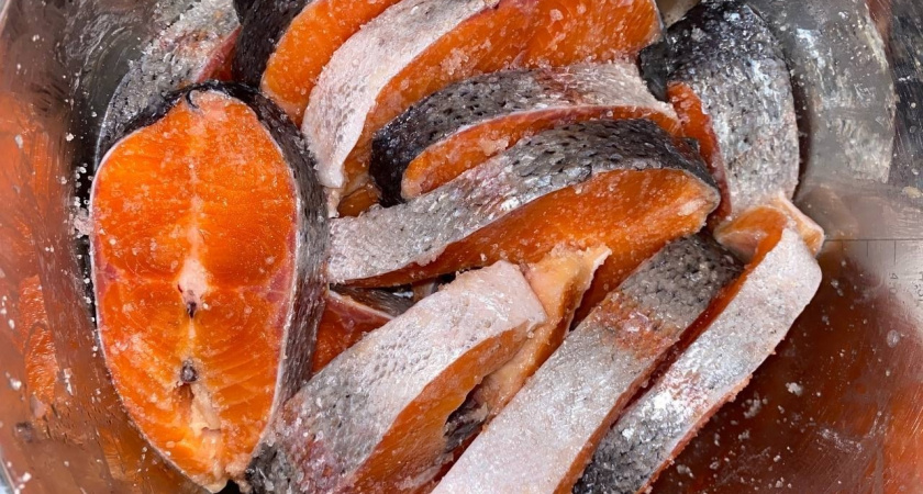 Назвали самую полезную для человека рыбу — ешьте два раза в неделю. Вкусная, а еще богата селеном и фосфором