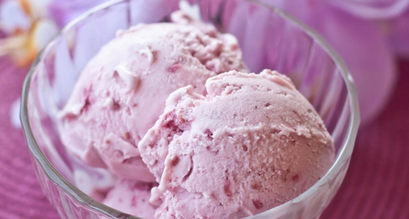 Кишечная палочка, плесень и "пальма": в Роскачестве назвали мороженое, которое запрещено давать детям