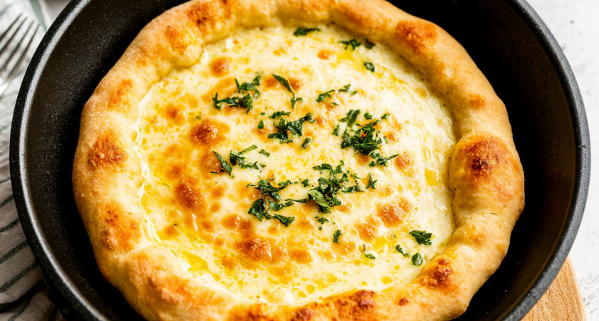 "Ленивые хачапури? Изи!": На сковороде, без танцев с бубном, вкуснее, чем у бабушки