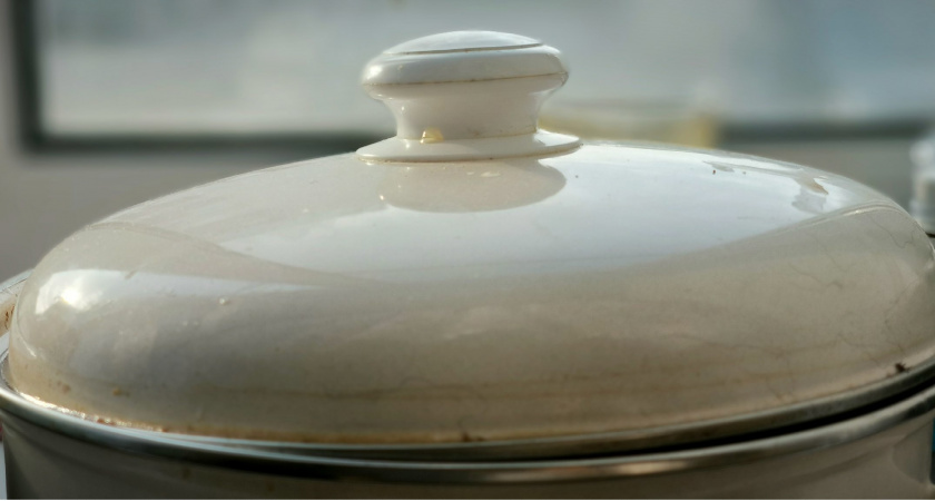 Куриный бульон будет прозрачнее слезы: вот что добавьте при варке мяса — ароматный и вкусный суп гарантирован