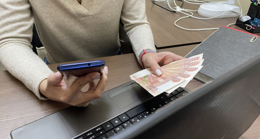 Любовь онлайн довела сыктывкарца до разорения: наивность стоила почти 300 тысяч рублей