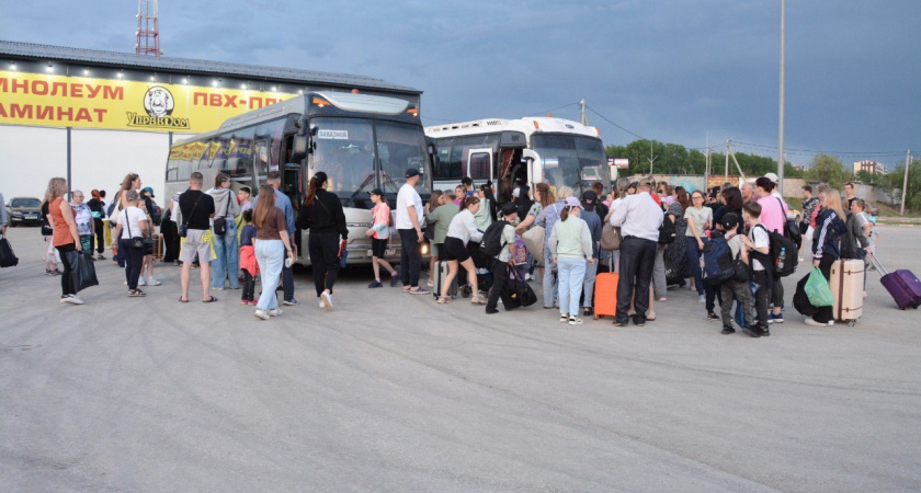 Юные жители Коми отправились на черноморские каникулы