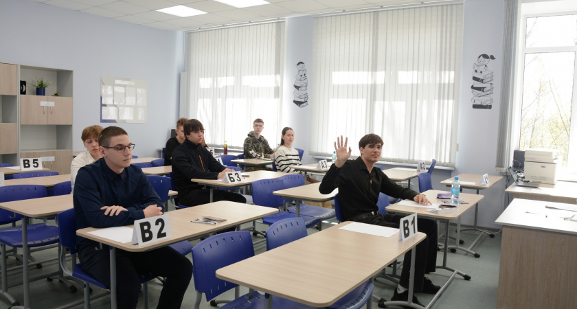 Выпускники Коми сдают ключевые экзамены основной волны ГИА