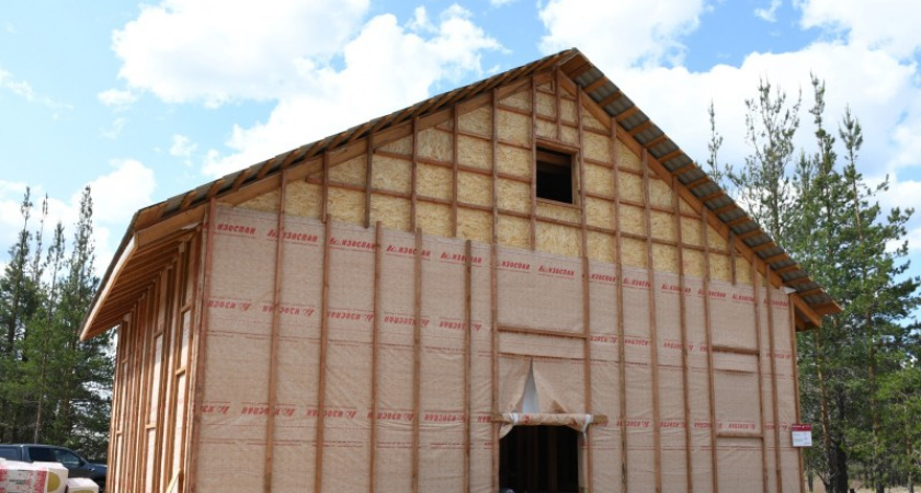 В Усть-Куломском районе Коми завершается строительство поликлиники и ФАПов: проверка хода работ