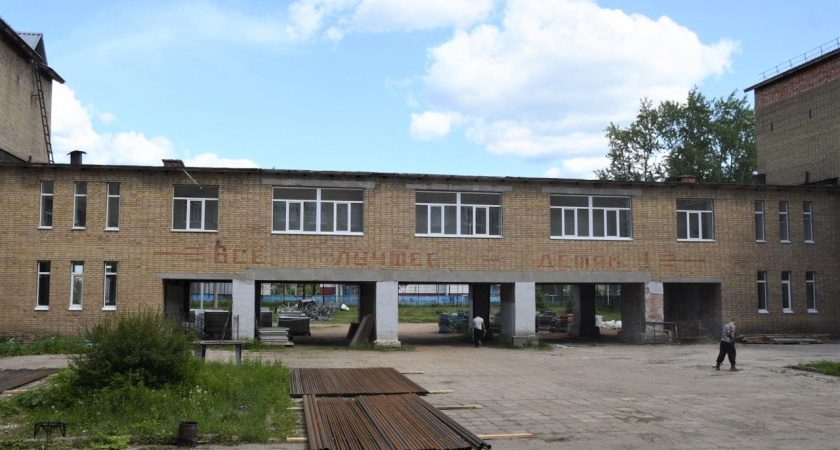 В Коми проверяют, как ремонтируют школы в Усть-Куломском районе: национальный стиль и современные условия