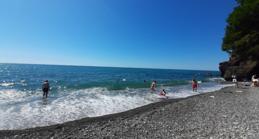 "Такого не было даже в пандемию": как Анапа выживает летом 2025 года без туристов