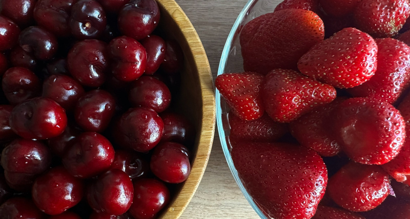 Эта ягода — самая вредная: а мы едим ее покупаем как деликатес, еще и детей заставляем есть