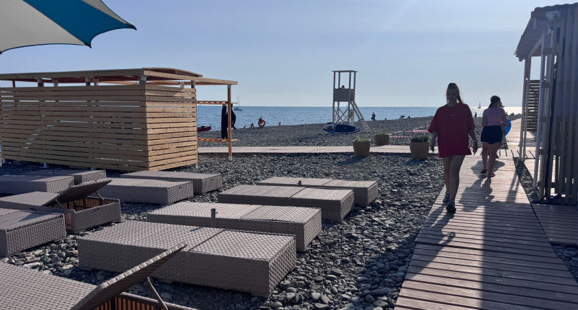 "Пляжный отдых  накрылся": честные отзывы отдыхающих на Черном море. Но не про цены и мазут