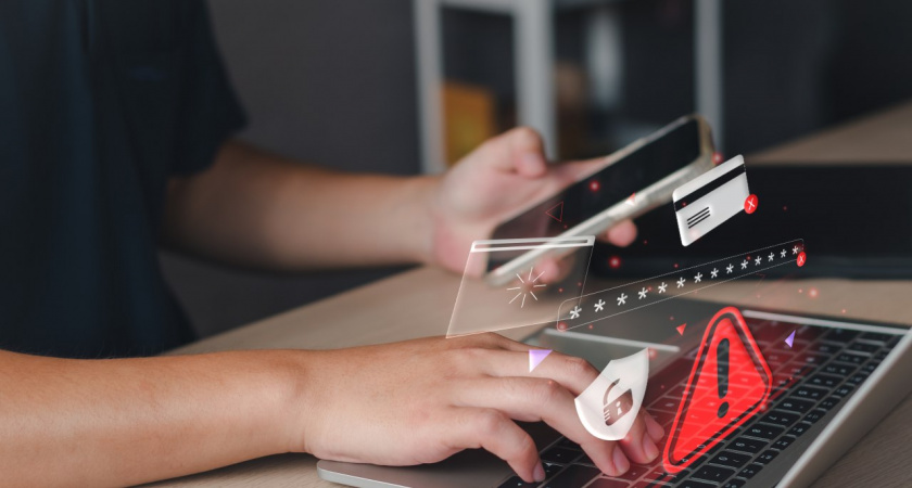 Мошенники обещают списать банковские долги