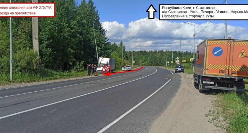 Грузовик рухнул на электроопору под Сыктывкаром: пассажира спасли ремни безопасности