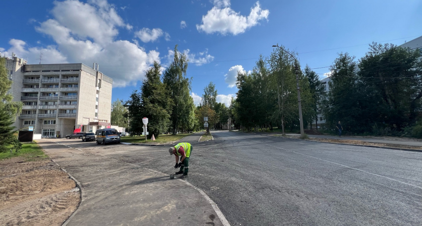 Водители Сыктывкара уже опробовали отремонтированную дорогу по улице Кирова