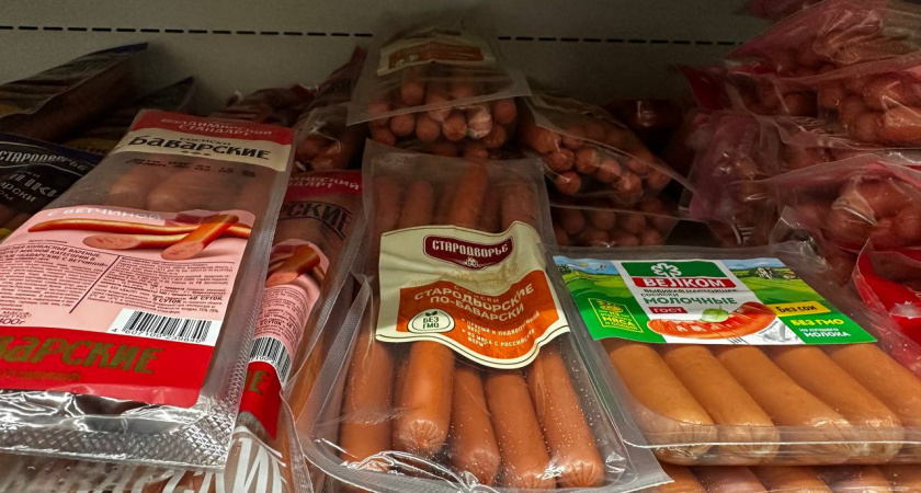 "Не берите даже по акции": Роскачество назвало сосиски, на которые лучше даже не смотреть