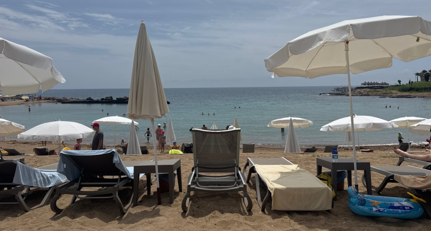 "Море грязное, люди дикие": российские туристы оставили честный отзыв об отдыхе на Черном море