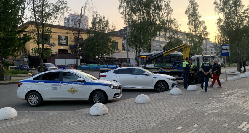 ГАИ пояснила - что нужно делать, если вы уже пересекли стоп-линию и загорелся красный сигнал светофора