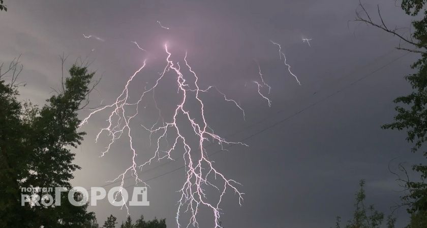 В ближайшие часы Республику Коми накроют грозы