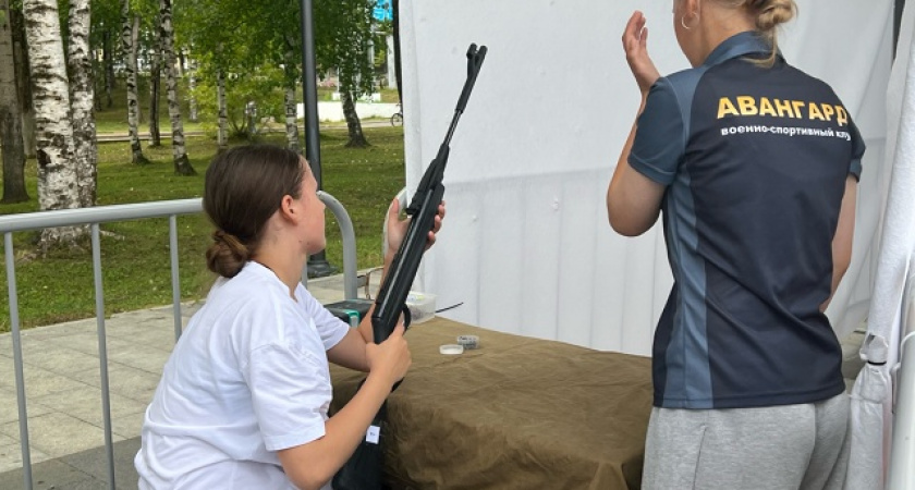 В центре Сыктывкара сегодня замечены подростки с винтовками