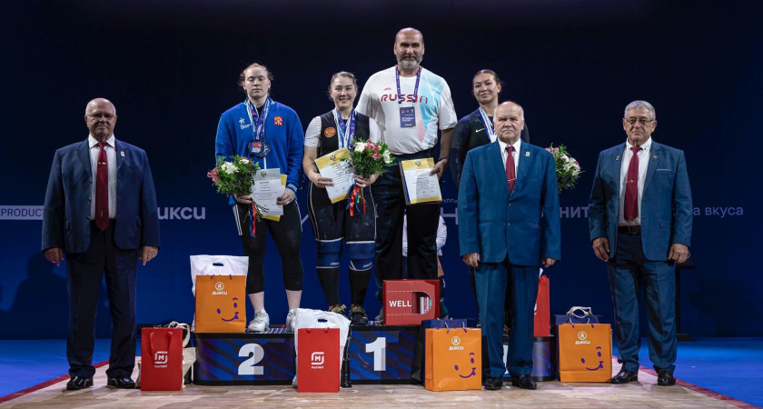 Спортсмены из Коми завоевали медали на Чемпионате России по тяжелой атлетике