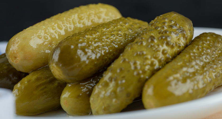 Лучше и проще рецепта не найти, повторяю каждый год! Огурцы на зиму, как бочковые, холодный способ