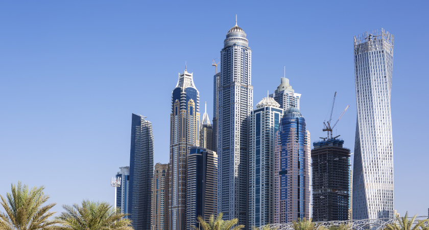 "Кругом одни русские, страшная влажность, домой не позвонить": 10 вещей, которые поразили русскую туристку в ОАЭ