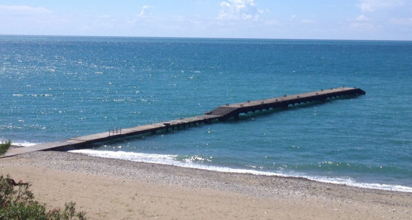 "У меня было удивление от такой наглости": честный отзыв россиянки об отдыхе в Абхазии