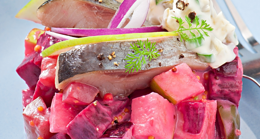 Соседка научила готовить Шубу, которую гости забирают "с собой". Я зря смеялась, что это не праздничное блюдо - 3 хитрости идеального вкуса