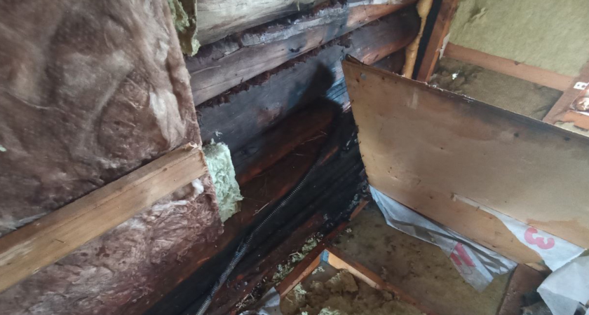 В Сыктывкаре из-за неисправного электрооборудования загорелся дачный дом