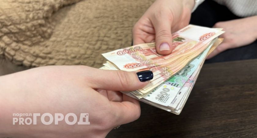 За полгода 2025 года жители Коми накопили 38 миллиардов рублей 