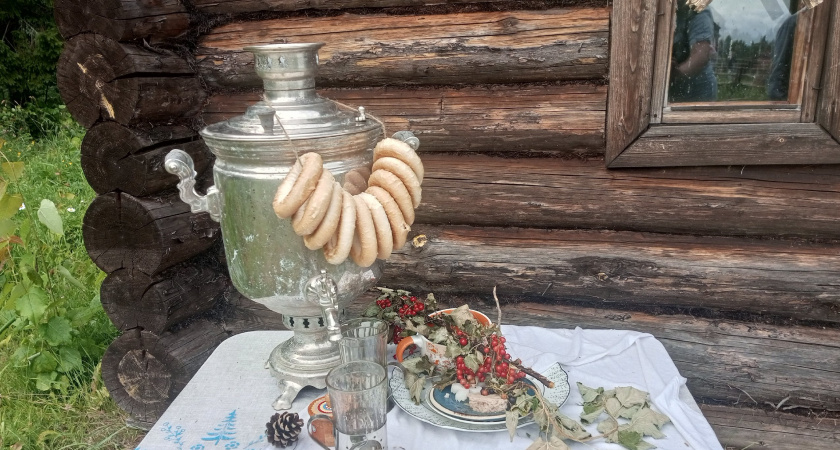 В Азии смеются над русскими традициями, пока не узнают, зачем мы так делаем