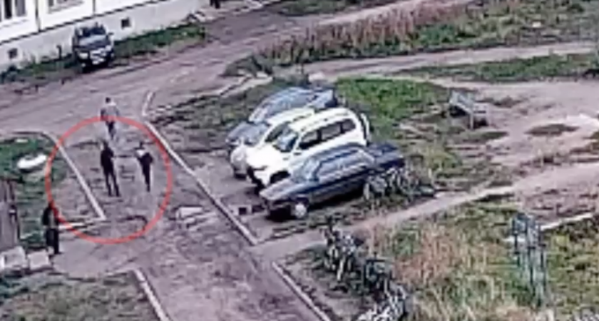 В Сыктывкаре мужчина напал на прохожего за то, что тот отказался с ним выпить