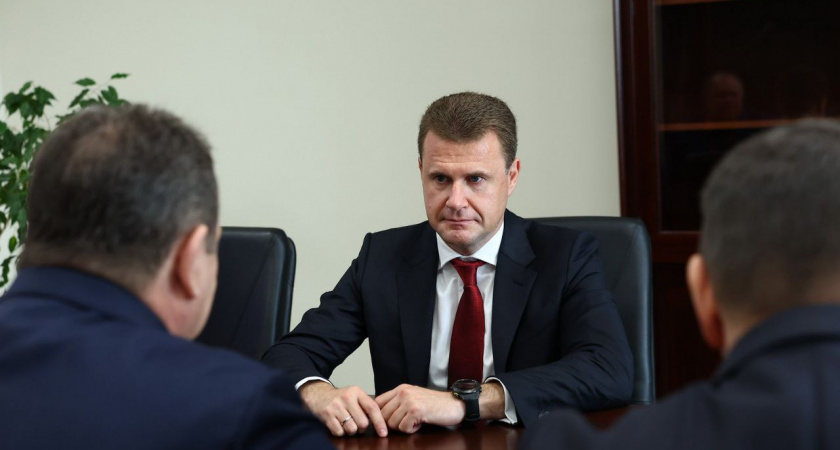 Гольдштейн и Чекунков обсудили во Владивостоке проекты развития Арктики и Республики Коми