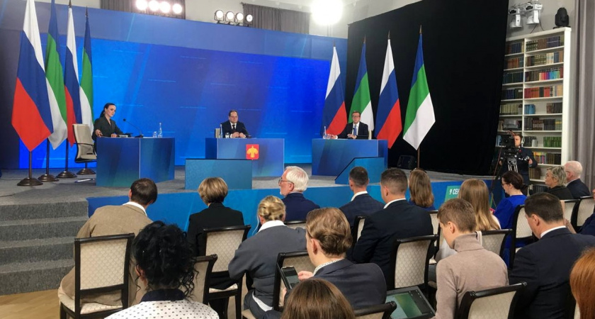 Врио главы Коми Ростислав Гольдштейн в прямом эфире отвечает на тысячи вопросов жителей