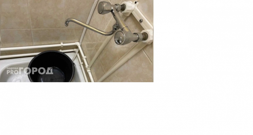 Разрезаю пластиковую бутылку на 2 части — и даже самый сложный засор вылетает со свистом: делаю так многие годы