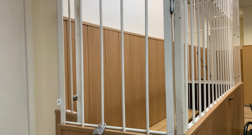 Главный пристав одного из районов Коми остается под арестом по делу о хищении миллиона рублей