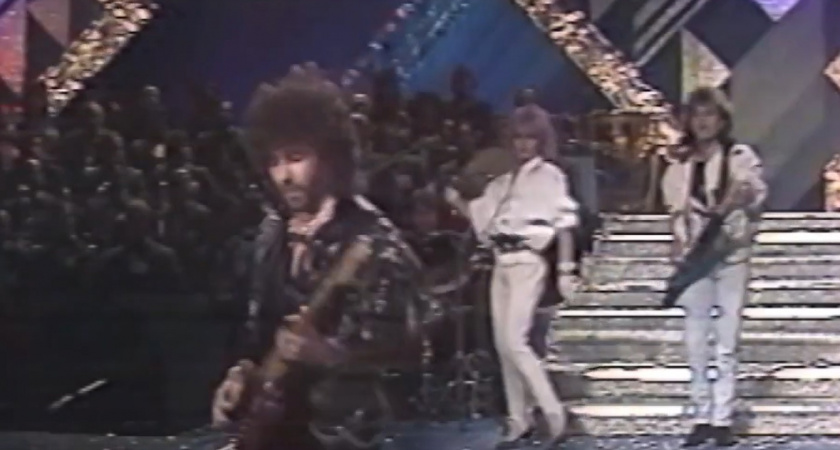 В 80-е этой песни стыдились наши бабушки и дедушки: сегодня ее включают даже в детских садах