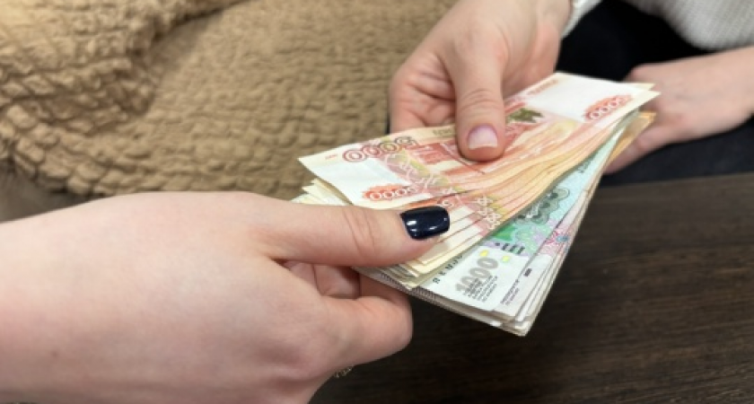 Инвестиции обернулись потерей: жители Сыктывкара отдали мошенникам полмиллиона рублей