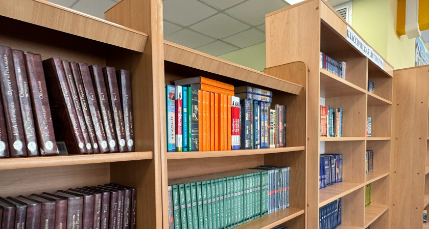 Это русское слово пишут с ошибками даже преподаватели, хотя видят его каждый день. Объясняю правило