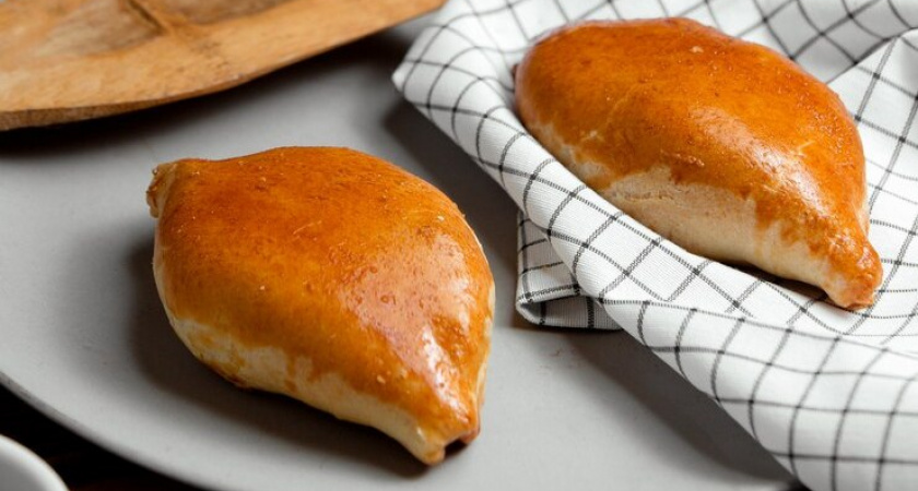 Всего 1 ложка "осенней магии" в тесто — и пирожки буду мягкими неделю: свежие и ароматные, а вкус обалденный