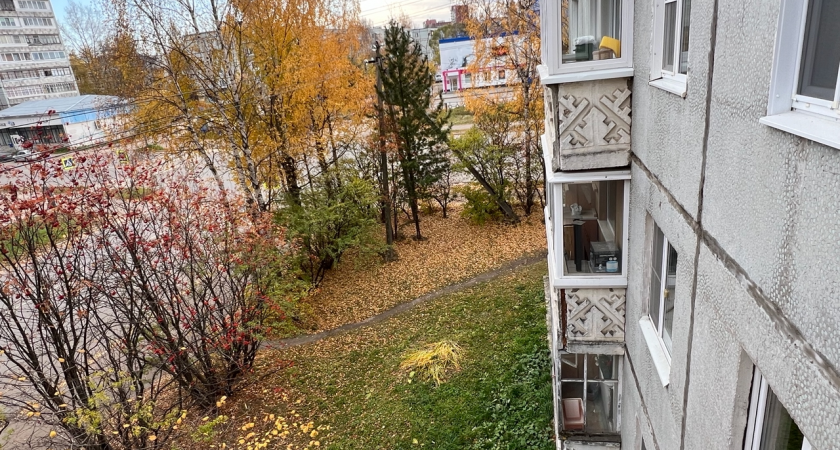 В Сыктывкаре в одном из домов могут рухнуть балконы