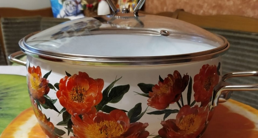 Как быстро и просто освободить кастрюлю от грязи и нагара: эффективный метод