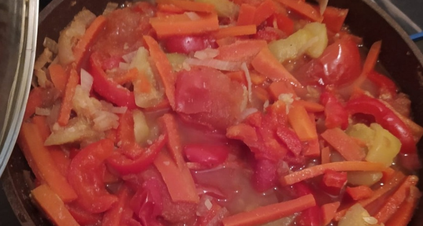 Готовлю перчики в томатах каждый год — с пальцами можно откусить от удовольствия: не заготовка, а шедевр