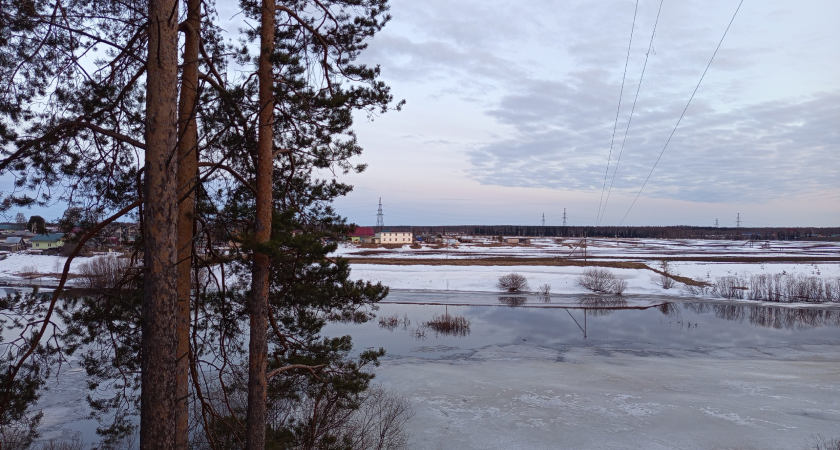 На реках Коми активно формируется лед: что происходит на водоемах
