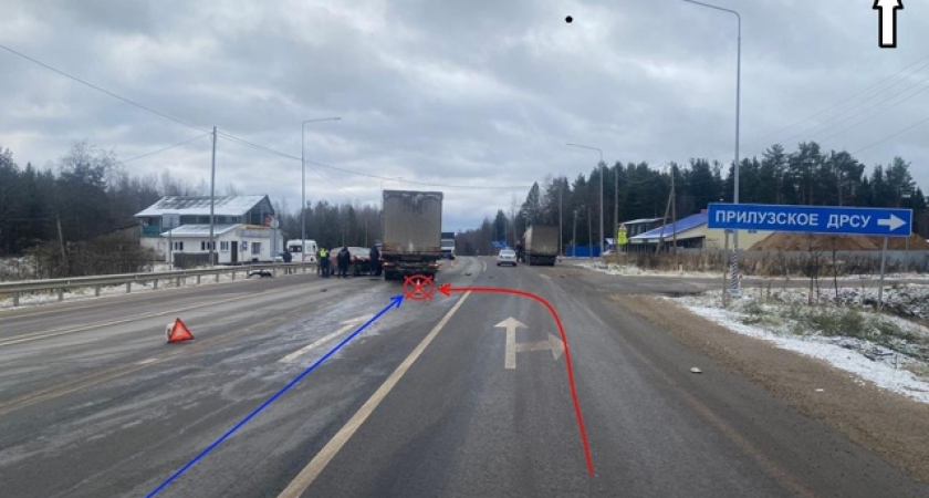 В Коми Kia столкнулась с грузовиком из-за ошибки при развороте